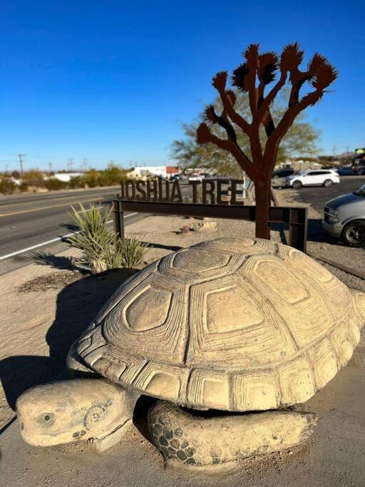 Joshua Tree National Park - Cozy Palms Getaway Διαμέρισμα Twentynine Palms Εξωτερικό φωτογραφία